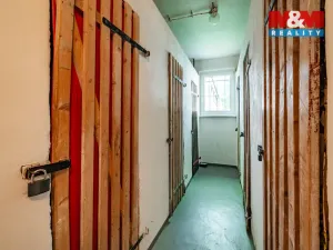 Prodej bytu 2+1, Aš, Hlavní, 51 m2