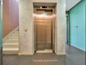 Pronájem bytu 2+kk, Praha - Karlín, Rohanské nábřeží, 52 m2