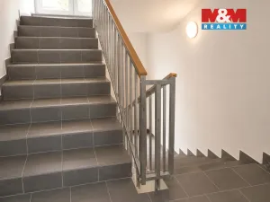Pronájem bytu 1+kk, Praha - Letňany, Frýdecká, 27 m2