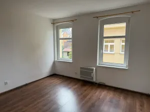 Pronájem bytu 2+1, Liberec, Šlikova, 65 m2