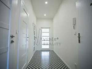 Pronájem bytu 2+kk, Praha - Strašnice, V olšinách, 52 m2