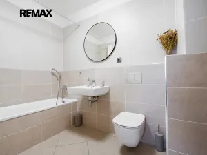 Pronájem bytu 3+kk, Praha - Hloubětín, U Elektry, 80 m2