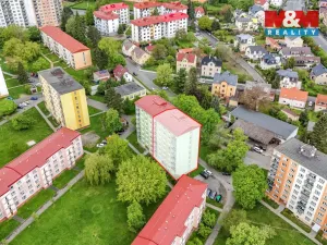 Prodej bytu 2+1, Mariánské Lázně - Úšovice, Hroznatova, 60 m2