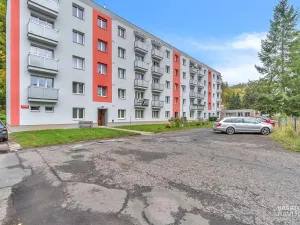 Pronájem bytu 2+1, Úpice, Sládkova, 51 m2