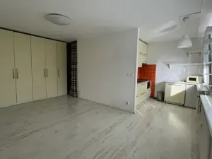 Pronájem bytu 1+1, Mělník, Kosmonautů, 42 m2