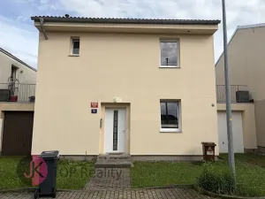 Pronájem rodinného domu, Praha - Uhříněves, Vlárská, 100 m2