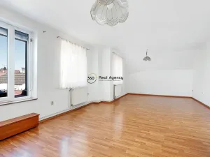 Prodej rodinného domu, Kamenice nad Lipou, Masarykova, 390 m2