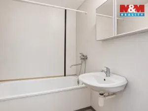 Prodej bytu 2+1, Kralupy nad Vltavou - Lobeček, Krakovská, 40 m2