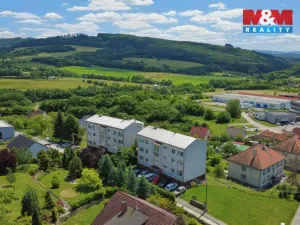 Prodej bytu 4+1, Březůvky, 81 m2