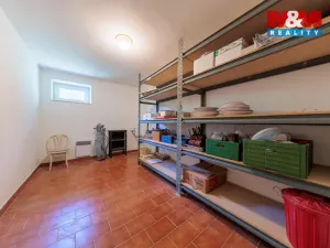 Prodej rodinného domu, Karlovy Vary - Hůrky, 250 m2