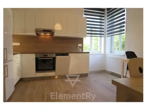 Pronájem bytu 1+1, Hradec Králové, V Lipkách, 32 m2