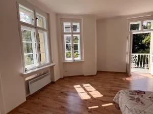 Prodej bytu 2+1, Karlovy Vary, Krále Jiřího, 85 m2