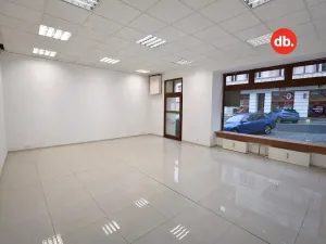 Pronájem obchodního prostoru, Karlovy Vary, Dr. Davida Bechera, 55 m2
