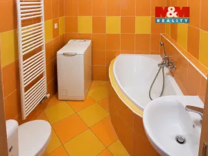Pronájem bytu 1+kk, Praha - Horní Měcholupy, Boloňská, 33 m2