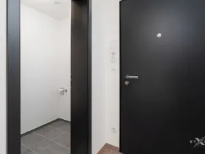 Pronájem bytu 2+kk, Praha - Letňany, Malkovského, 162 m2
