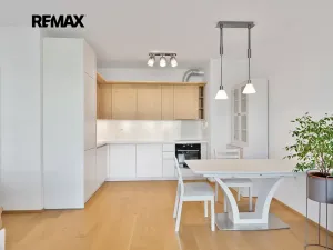 Pronájem bytu 2+kk, Praha - Jinonice, Vladimíra Kobranova, 56 m2