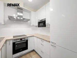 Prodej bytu 2+kk, Praha - Hlubočepy, Devonská, 64 m2