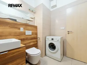 Prodej bytu 2+kk, Praha - Hlubočepy, Devonská, 64 m2