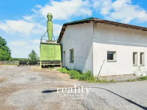 Pronájem komerční nemovitosti, Hladov, 3500 m2