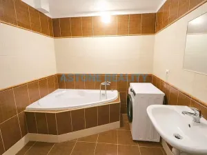 Prodej bytu 2+kk, Praha - Dolní Počernice, Národních hrdinů, 62 m2