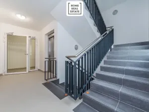 Prodej bytu 1+kk, Praha - Smíchov, Pod Barvířkou, 44 m2