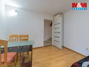 Pronájem atypického bytu, Sokolov, Staré náměstí, 200 m2