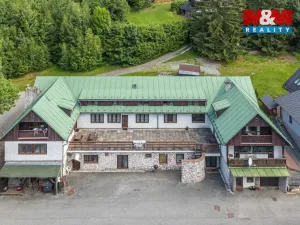 Prodej ubytování, Deštné v Orlických horách, 1200 m2