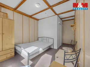 Prodej ubytování, Deštné v Orlických horách, 1200 m2