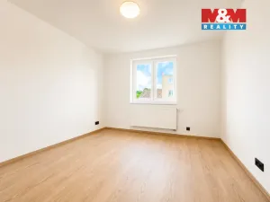 Pronájem bytu 3+1, Jindřichův Hradec - Jindřichův Hradec IV, Jakubská, 62 m2