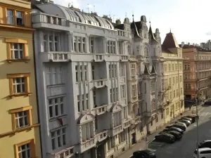 Pronájem bytu 3+kk, Praha - Vinohrady, Polská, 86 m2