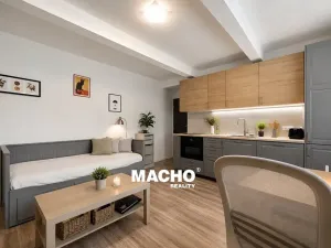 Pronájem bytu 2+kk, Praha - Modřany, Karasova, 50 m2