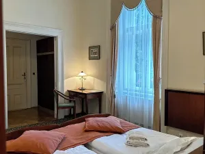 Prodej ubytování, Mariánské Lázně, Anglická, 616 m2