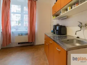 Pronájem bytu 2+1, Karlovy Vary, Moskevská, 60 m2