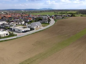 Prodej pozemku pro bydlení, Hrušovany u Brna, Pod Střediskem, 608 m2