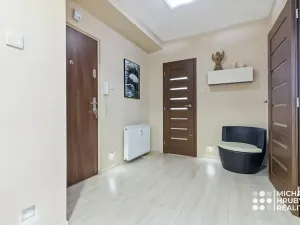 Prodej bytu 2+kk, Ostrava, Vrázova, 79 m2