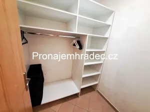 Pronájem bytu 1+kk, Hradec Králové, Rybova, 42 m2