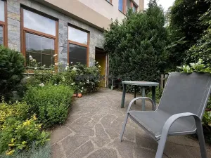 Pronájem bytu 1+kk, Karlík, K Třešňovce, 40 m2