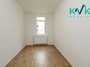 Pronájem bytu 3+1, Karlovy Vary, Šmeralova, 85 m2