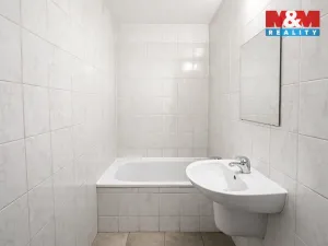 Pronájem bytu 1+kk, Karviná - Hranice, Čsl. armády, 32 m2