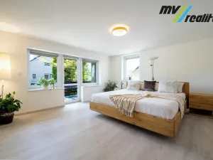 Prodej rodinného domu, Radim, 258 m2