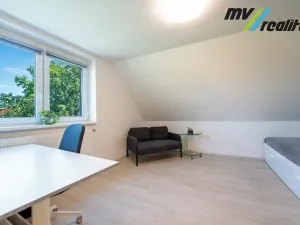 Prodej rodinného domu, Radim, 258 m2
