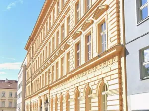 Pronájem garážového stání, Praha - Staré Město, Masná, 13 m2