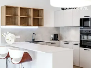 Prodej bytu 2+kk, Praha - Smíchov, Grafická, 70 m2