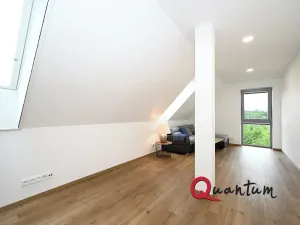 Pronájem kanceláře, Praha - Holyně, Za Knotkem, 79 m2