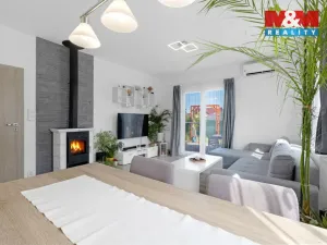 Prodej rodinného domu, Bavoryně, 74 m2