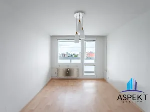 Pronájem bytu 2+kk, Praha - Braník, Novodvorská, 48 m2