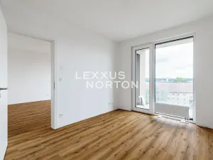 Prodej bytu 2+kk, Praha - Libeň, Zenklova, 55 m2