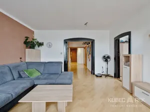 Prodej bytu 3+1, Tábor, Bukurešťská, 72 m2