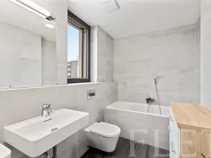 Pronájem rodinného domu, Praha - Jinonice, Nyklíčkova, 217 m2