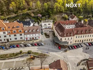 Prodej rodinného domu, Hluboká nad Vltavou, nám. Čsl. armády, 533 m2
